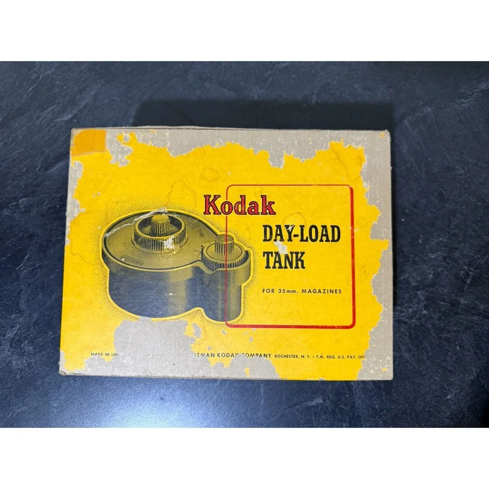 Kodak Daylight loading tank (Day load) for 35mm film processing with no darkroom